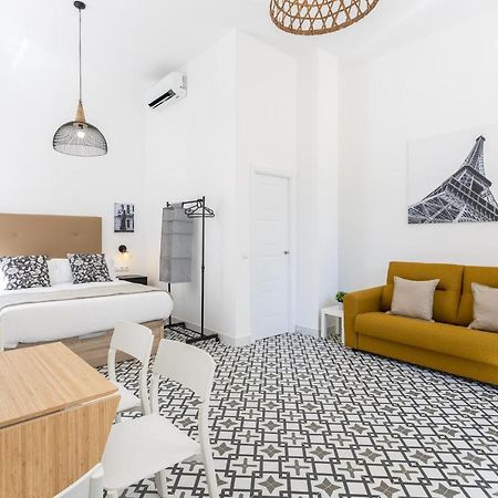 Holidays2Malaga Picasuss Loft New Built Close Huelin Beach And Promenade エクステリア 写真