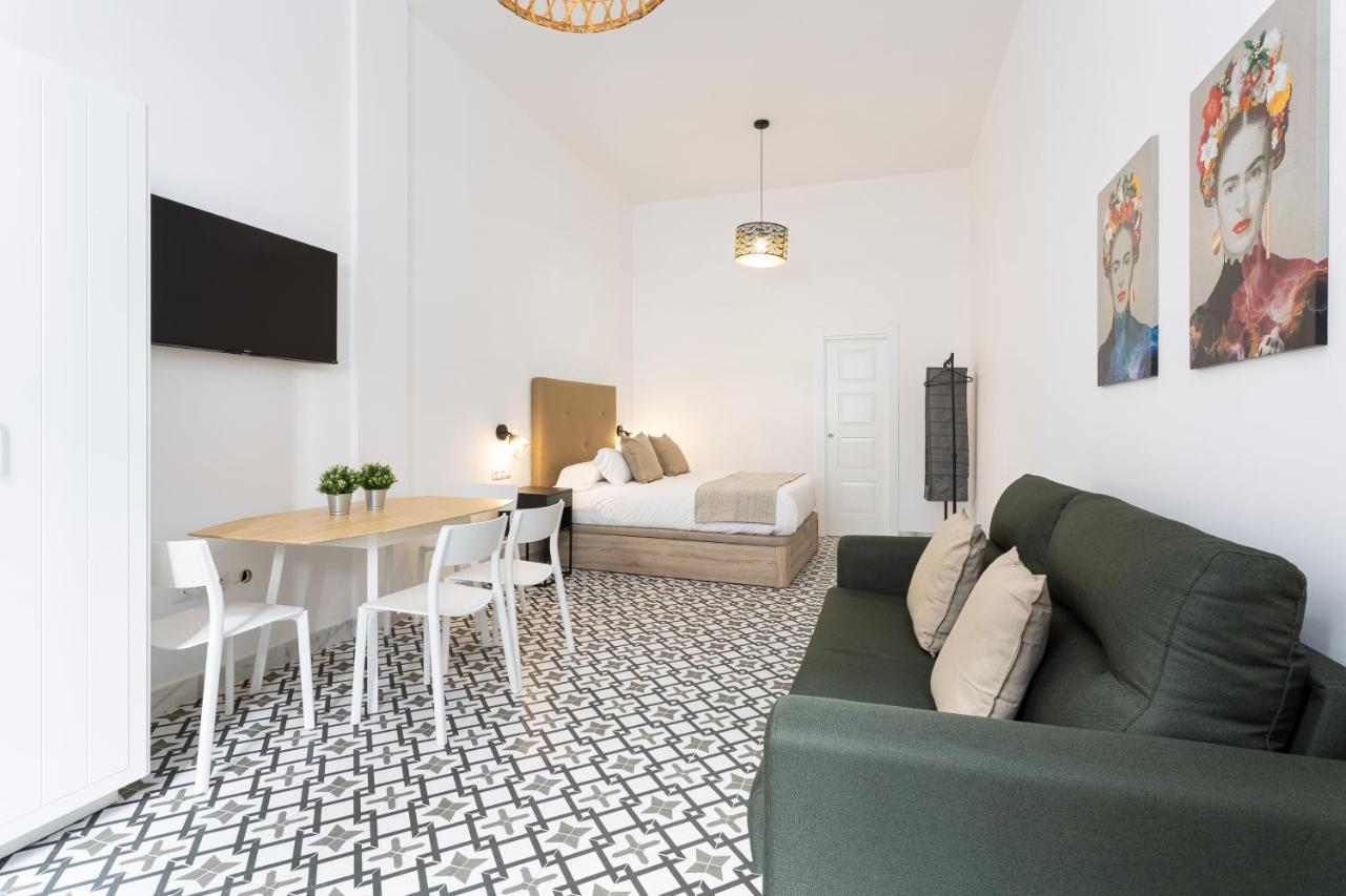 Holidays2Malaga Picasuss Loft New Built Close Huelin Beach And Promenade エクステリア 写真